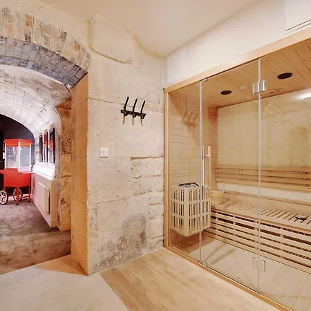 Exceptional House Sauna, Gym, Cinema, Wine Cellar شقة